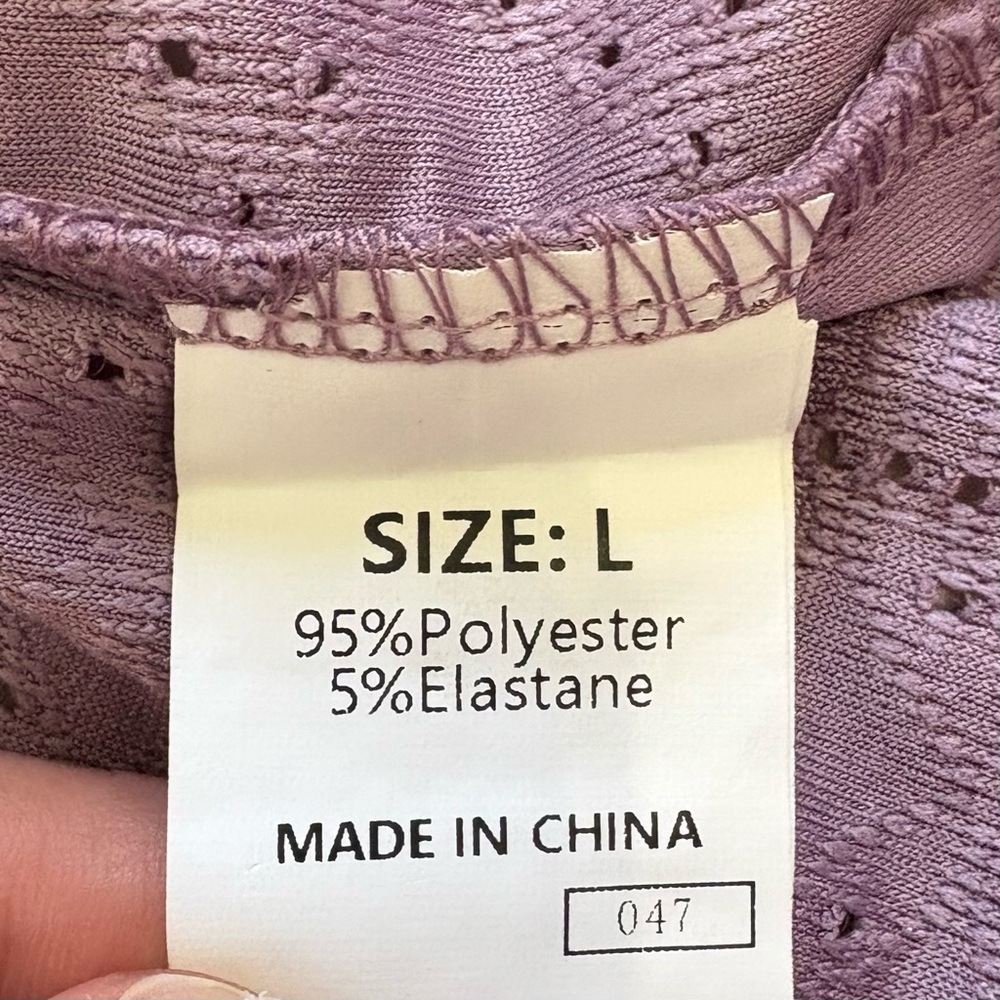 NWT DOKOTOO Purple Eyelet Long Sleeve V Neck Blouse Size Large - Picture 4 of 9